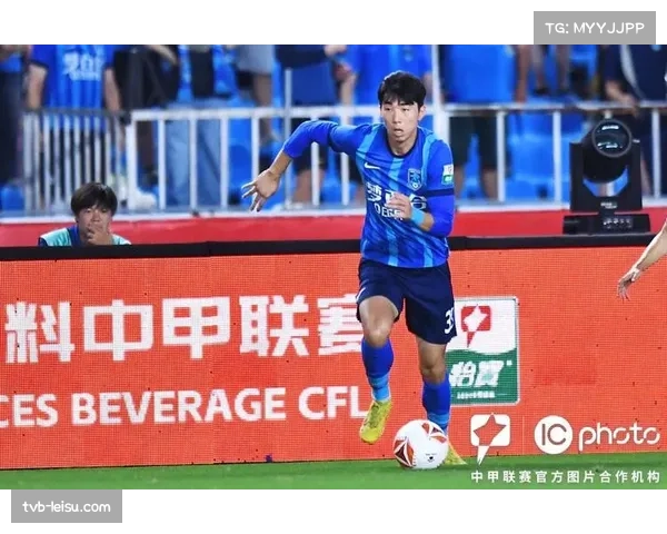 实时战报:南通支云连入两球反超比分,主场球迷陷入沸腾 实时战报:南通支云连入两球反超比分,主场球迷陷入沸腾